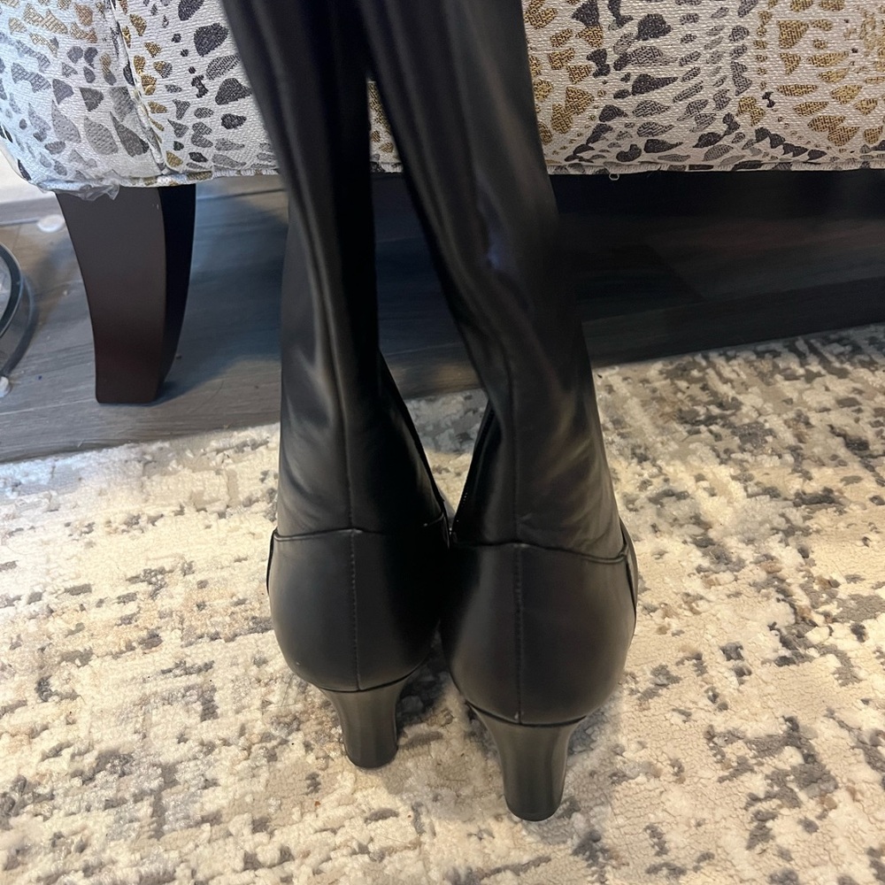 Women’s black leather Fitzwell boots size 7.5 extra wide calf - Picture 5 of 7